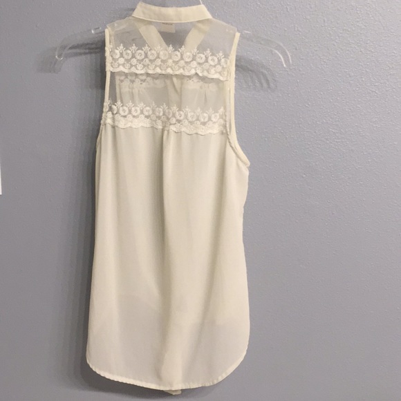 A'gaci cream tank with lace - Picture 3 of 4
